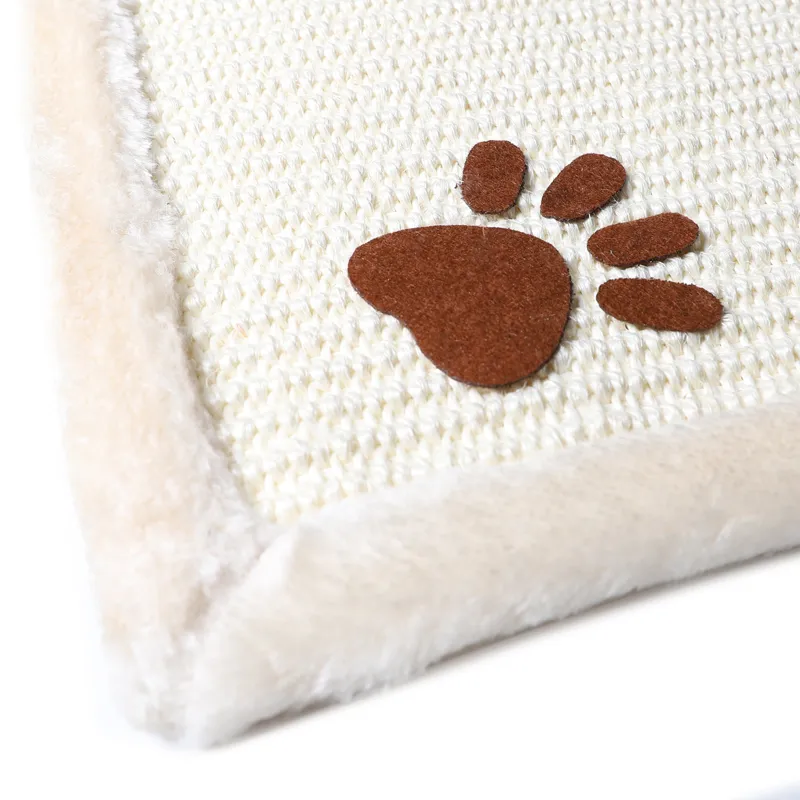 Triol Коврик-когтеточка Лапка с мышкой